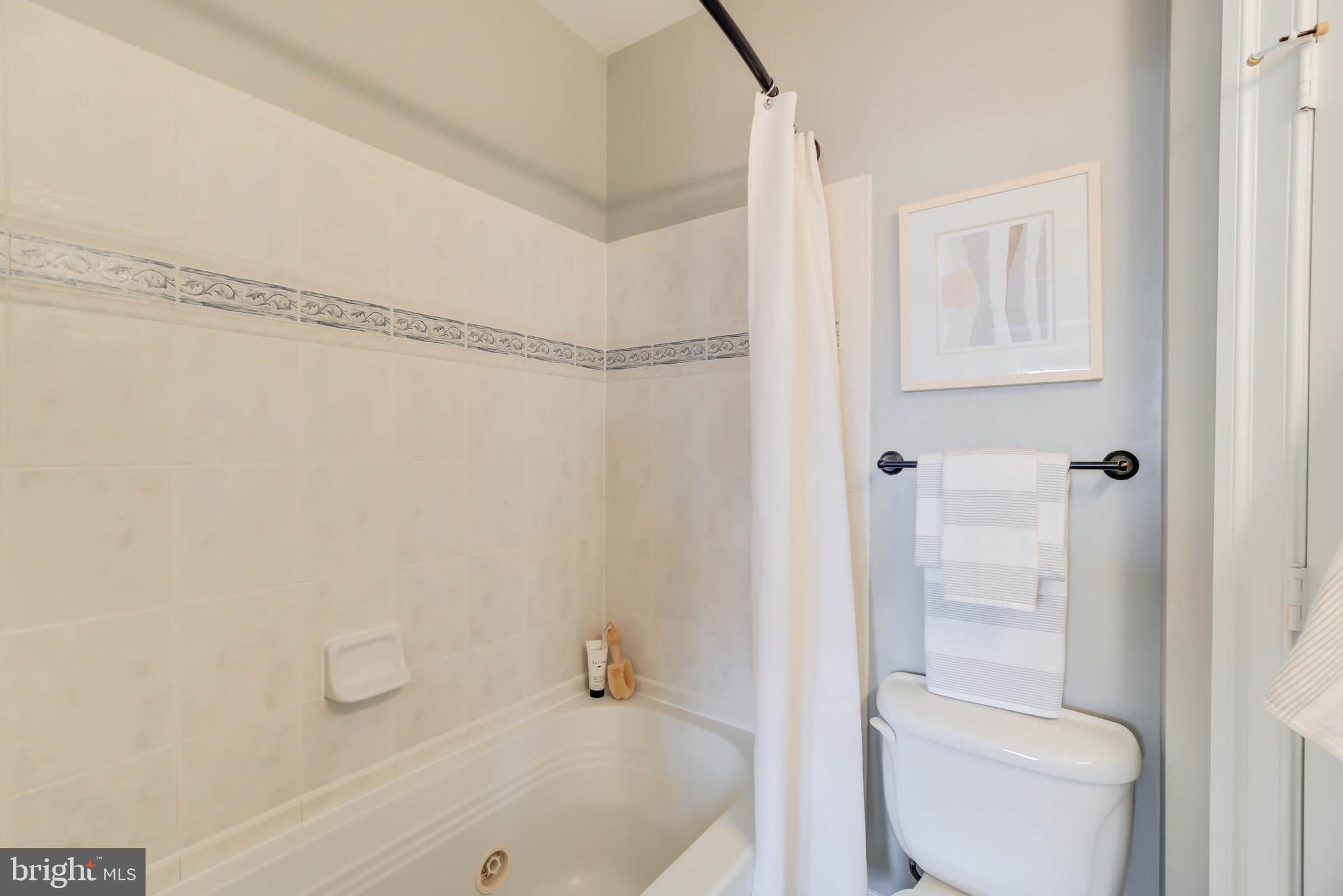 607 Acker Place Northeast Washington, DC 20002 - Photo 10 of 14 Gallery Image 10