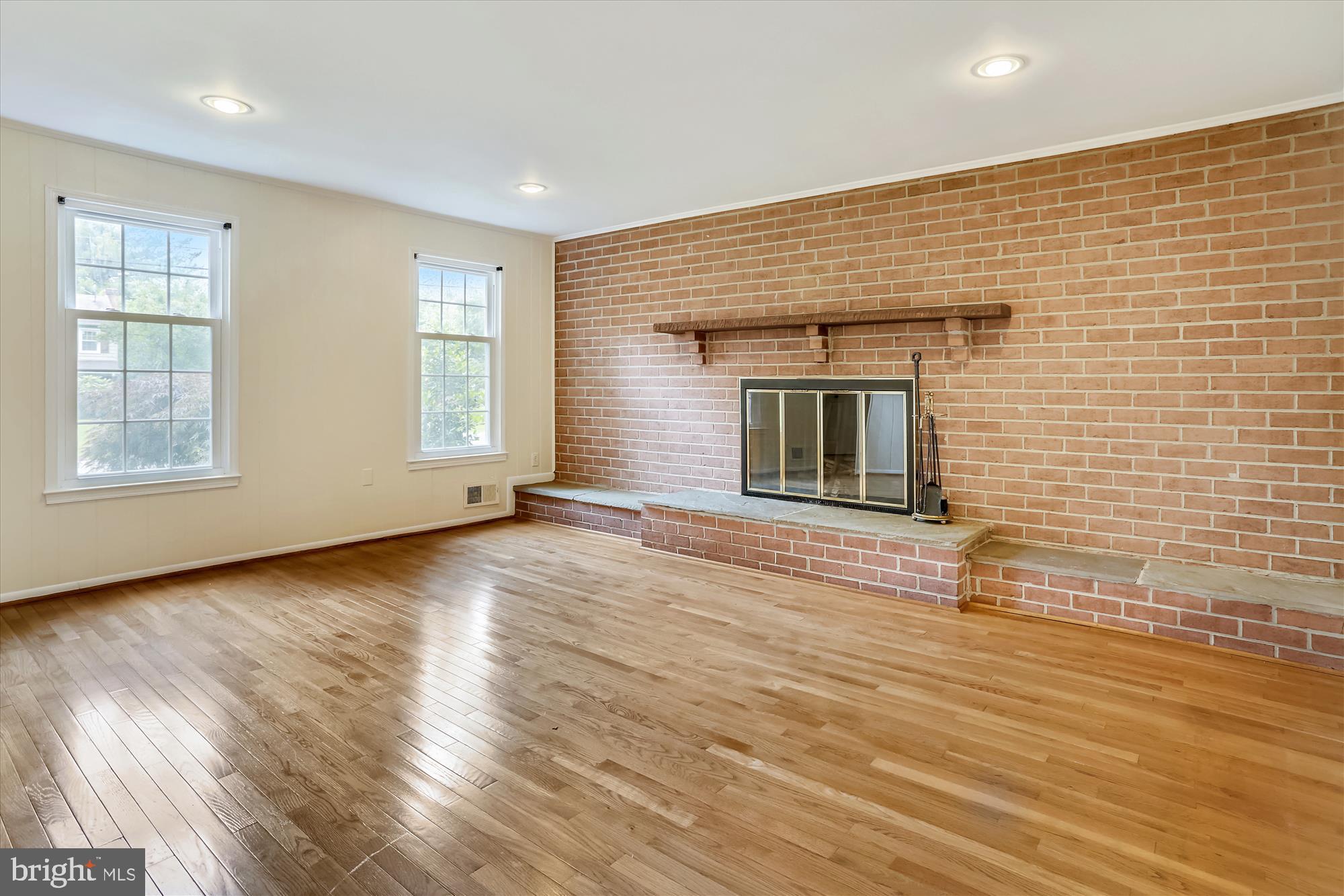 14301 Cantrell Road Silver Spring, MD 20905 - Photo 16 of 69 Gallery Image 16