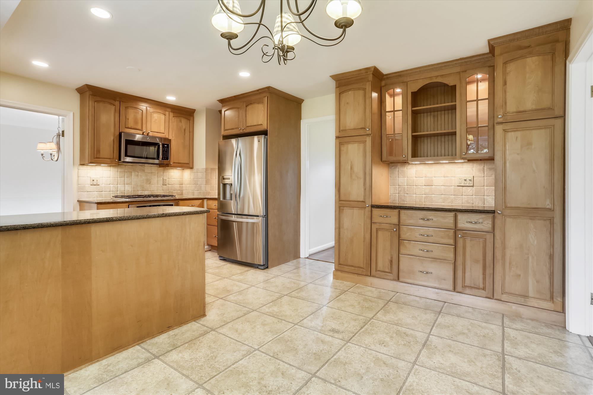 14301 Cantrell Road Silver Spring, MD 20905 - Photo 3 of 69 Gallery Image 3