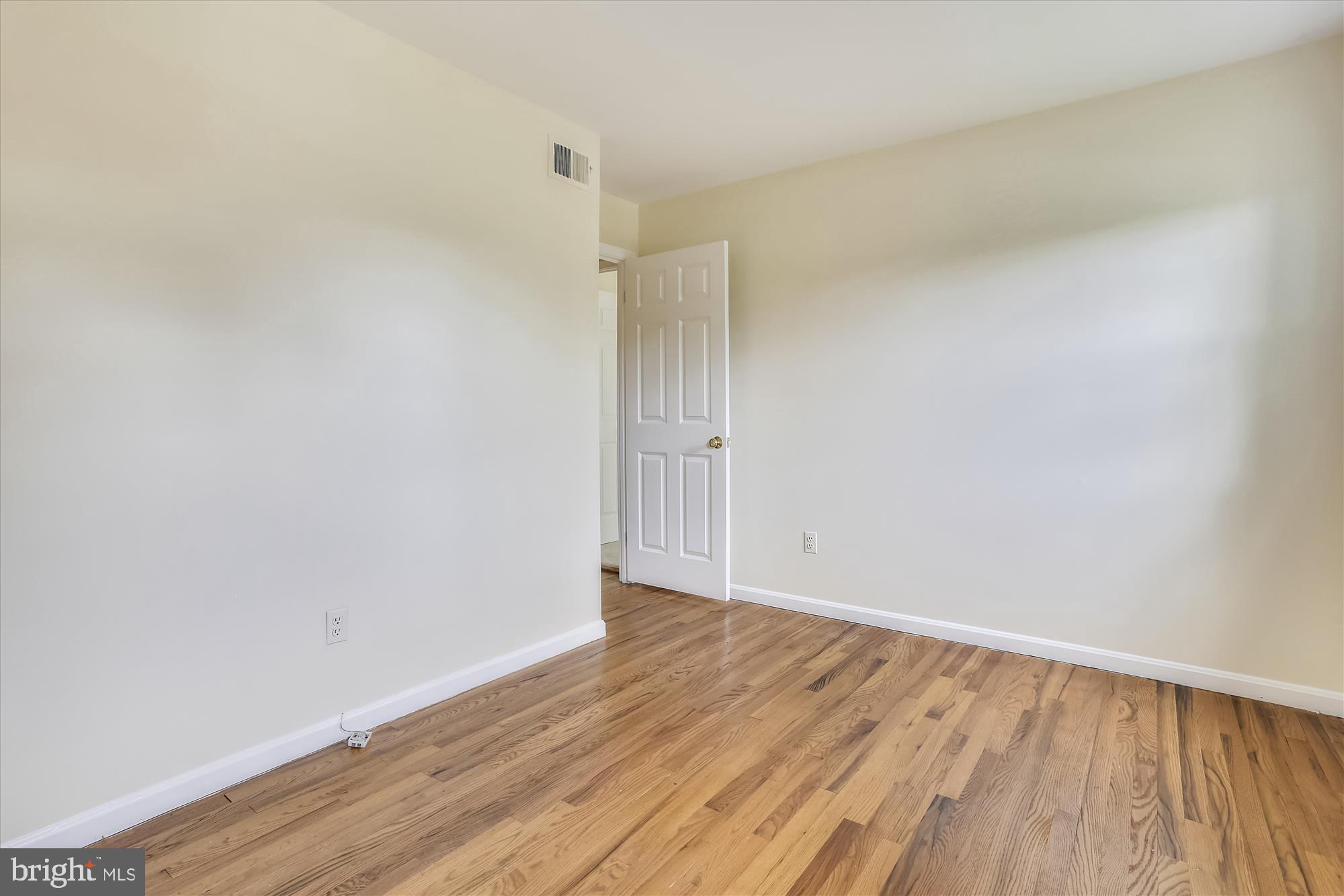 14301 Cantrell Road Silver Spring, MD 20905 - Photo 31 of 69 Gallery Image 31