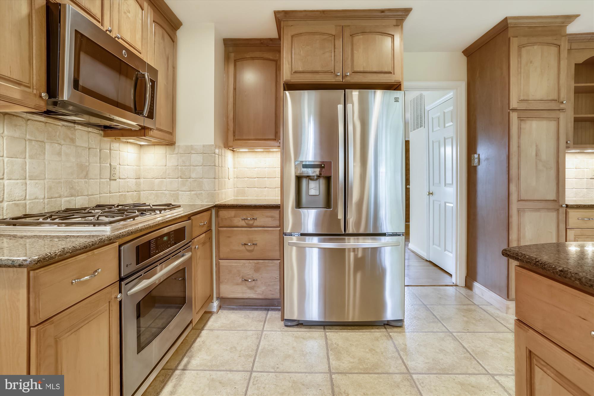 14301 Cantrell Road Silver Spring, MD 20905 - Photo 7 of 69 Gallery Image 7