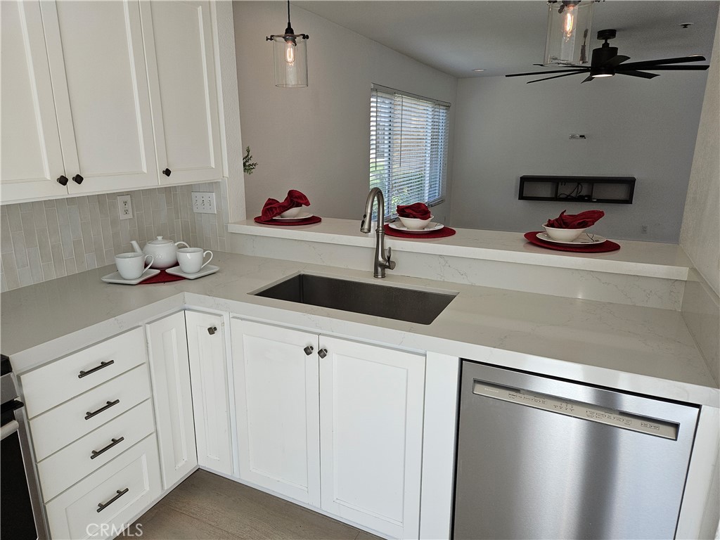 25885 Trabuco Road, Unit 98 Lake Forest, CA 92630 - Photo 5 of 36 Remodeled Kitchen