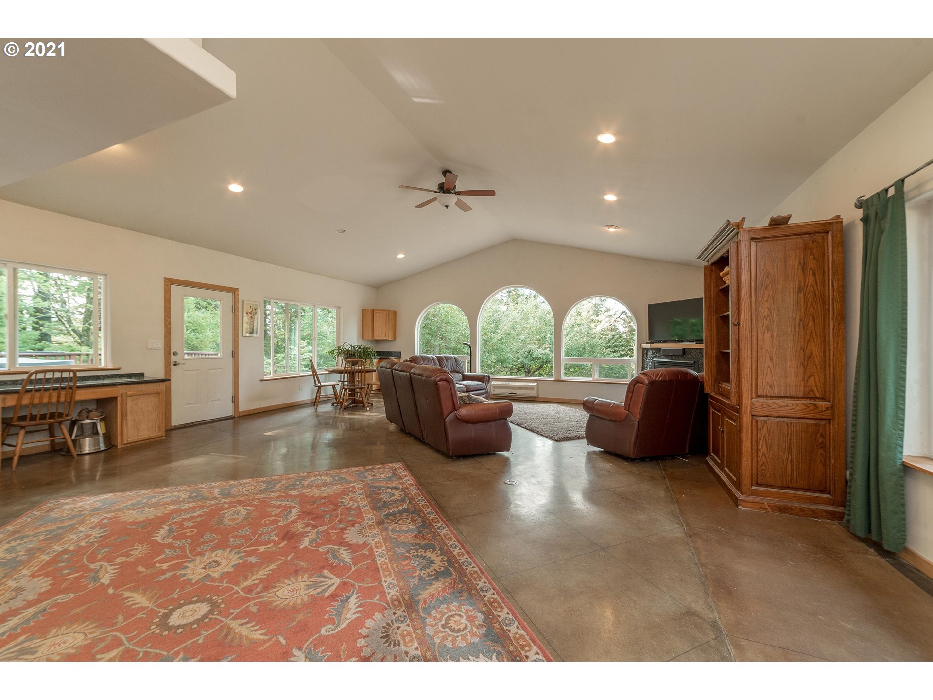 2002 Kueffler Road Stevenson, WA 98648 - Photo 5 of 31 Gallery Image 5
