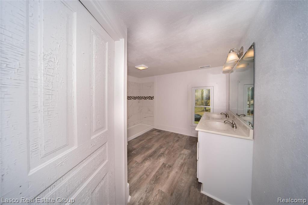2772 Lannen Road Howell, MI 48855 - Photo 17 of 33