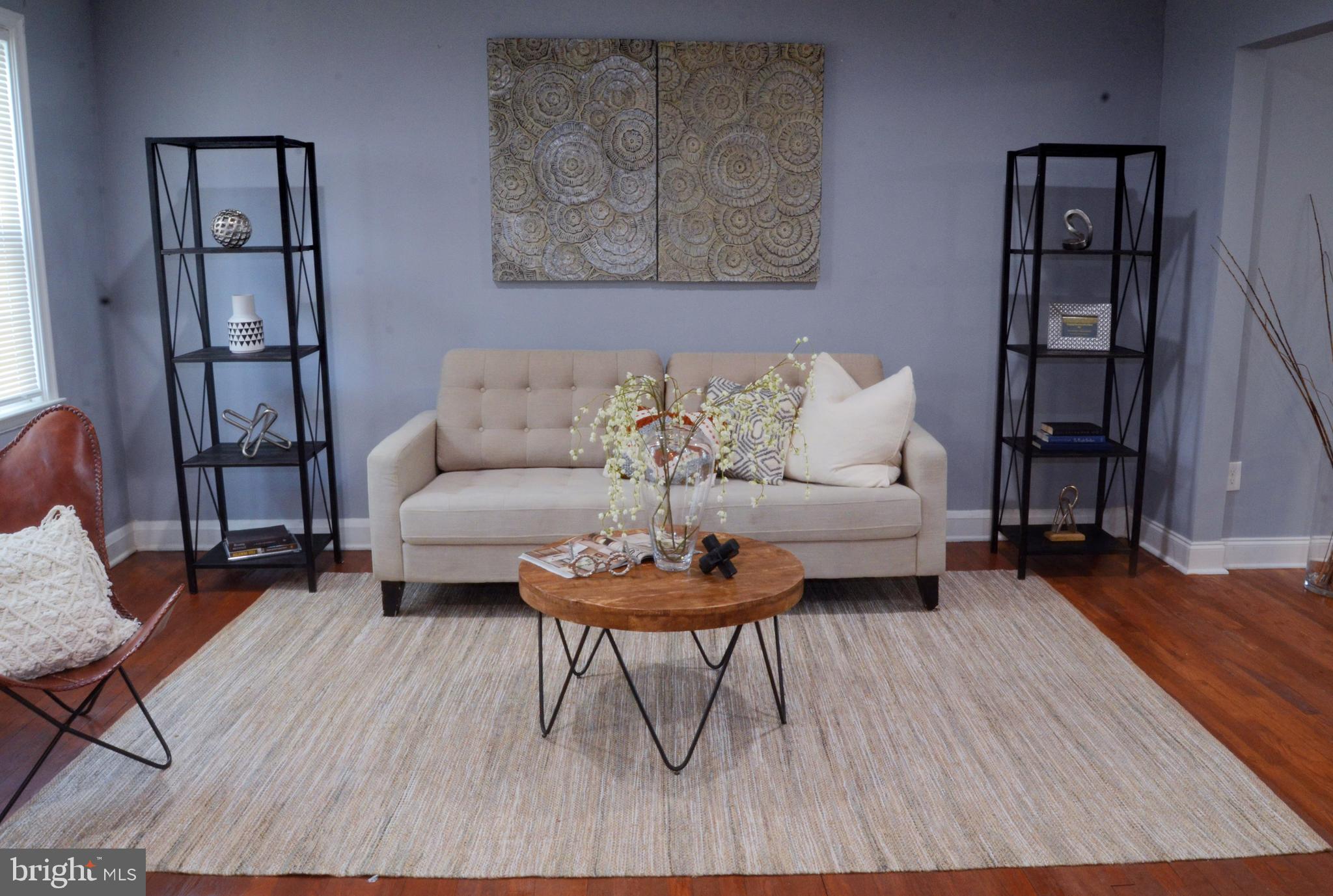 1368 Pentwood Road Baltimore, MD 21239 - Photo 2 of 18 Living Room