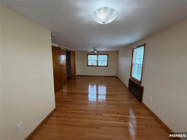 $1,750 | 361 Sanford Avenue, Unit 2, Lyndhurst, NJ 07071