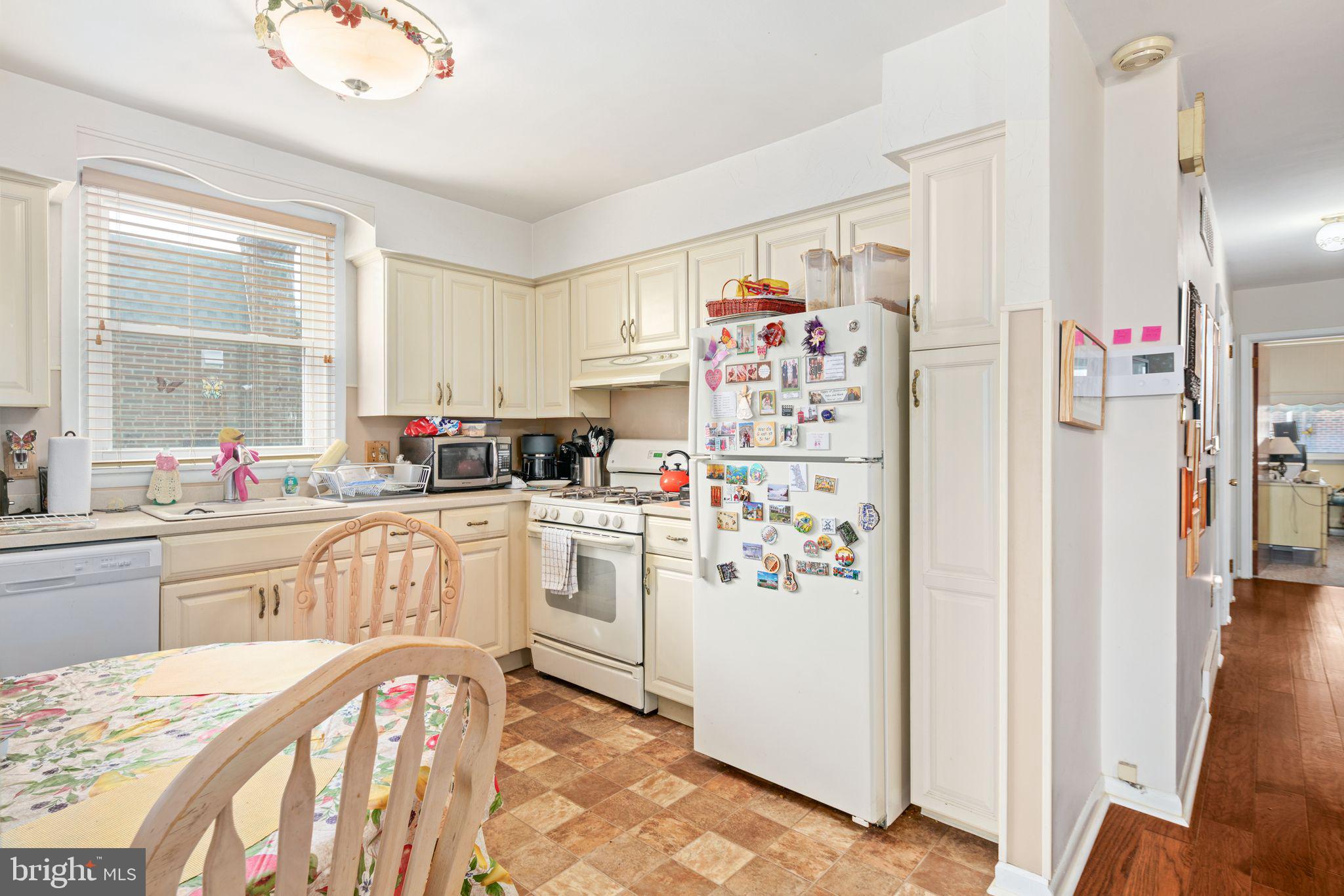 1710 Fox Chase Road Philadelphia, PA 19152 - Photo 8 of 30 Gallery Image 8