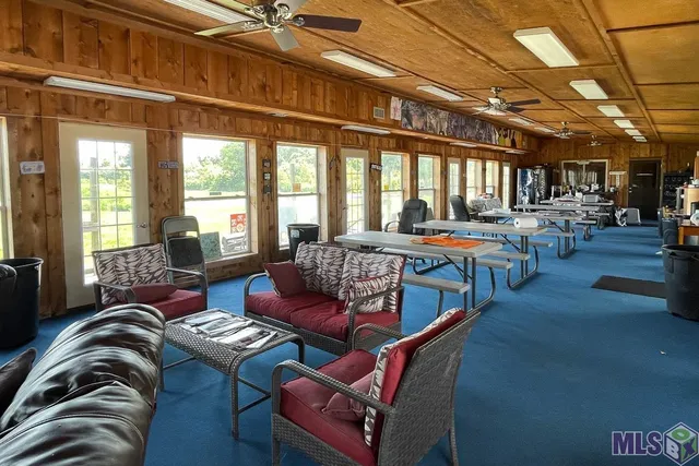 $650,000 | 979 Highway 3185, Thibodaux, LA 70301