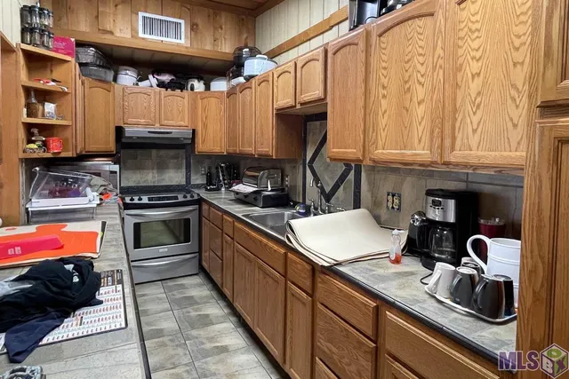 $650,000 | 979 Highway 3185, Thibodaux, LA 70301