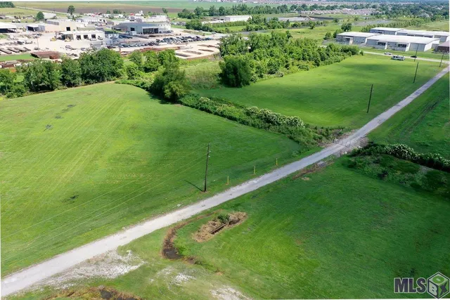 $650,000 | 979 Highway 3185, Thibodaux, LA 70301