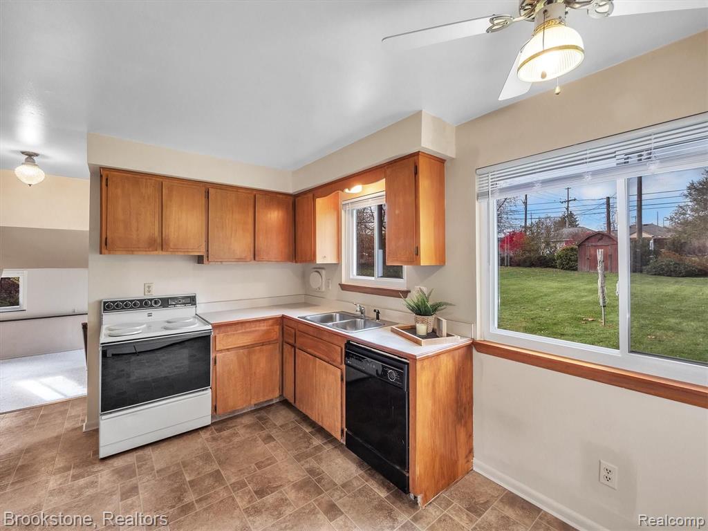 2960 York Road Rochester Hills, MI 48309 - Photo 8 of 24