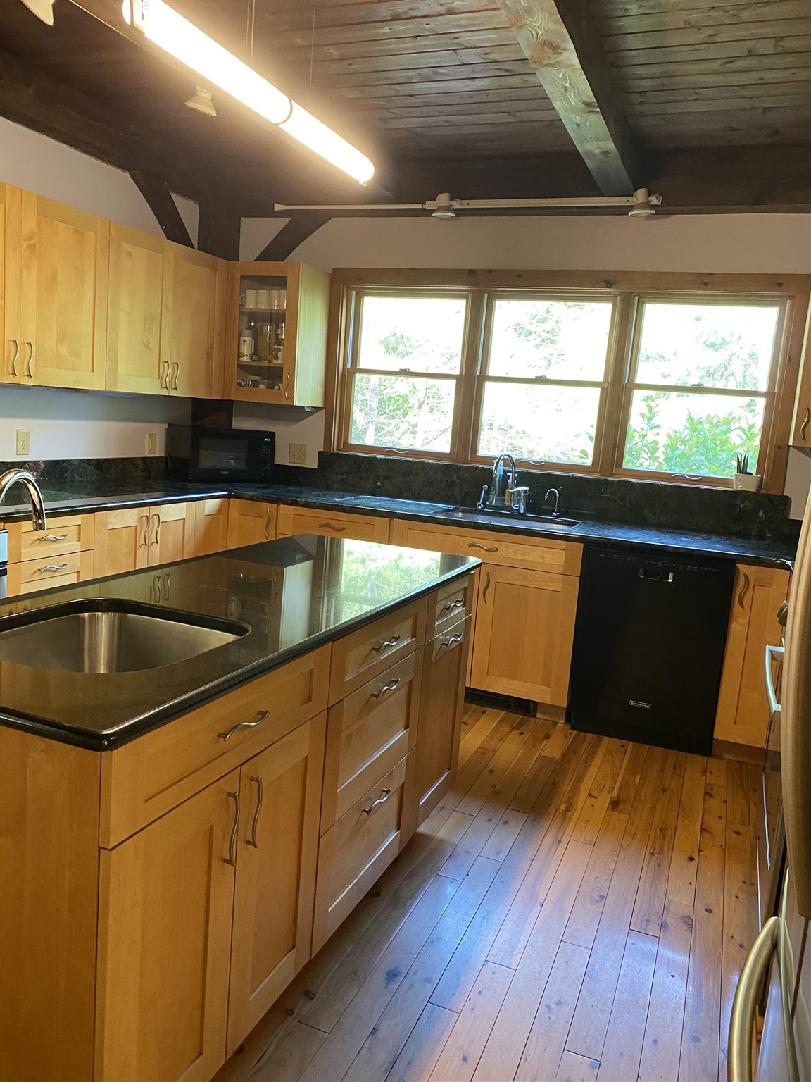 12 Timberlane Road Lebanon, NH 03766 - Photo 10 of 40