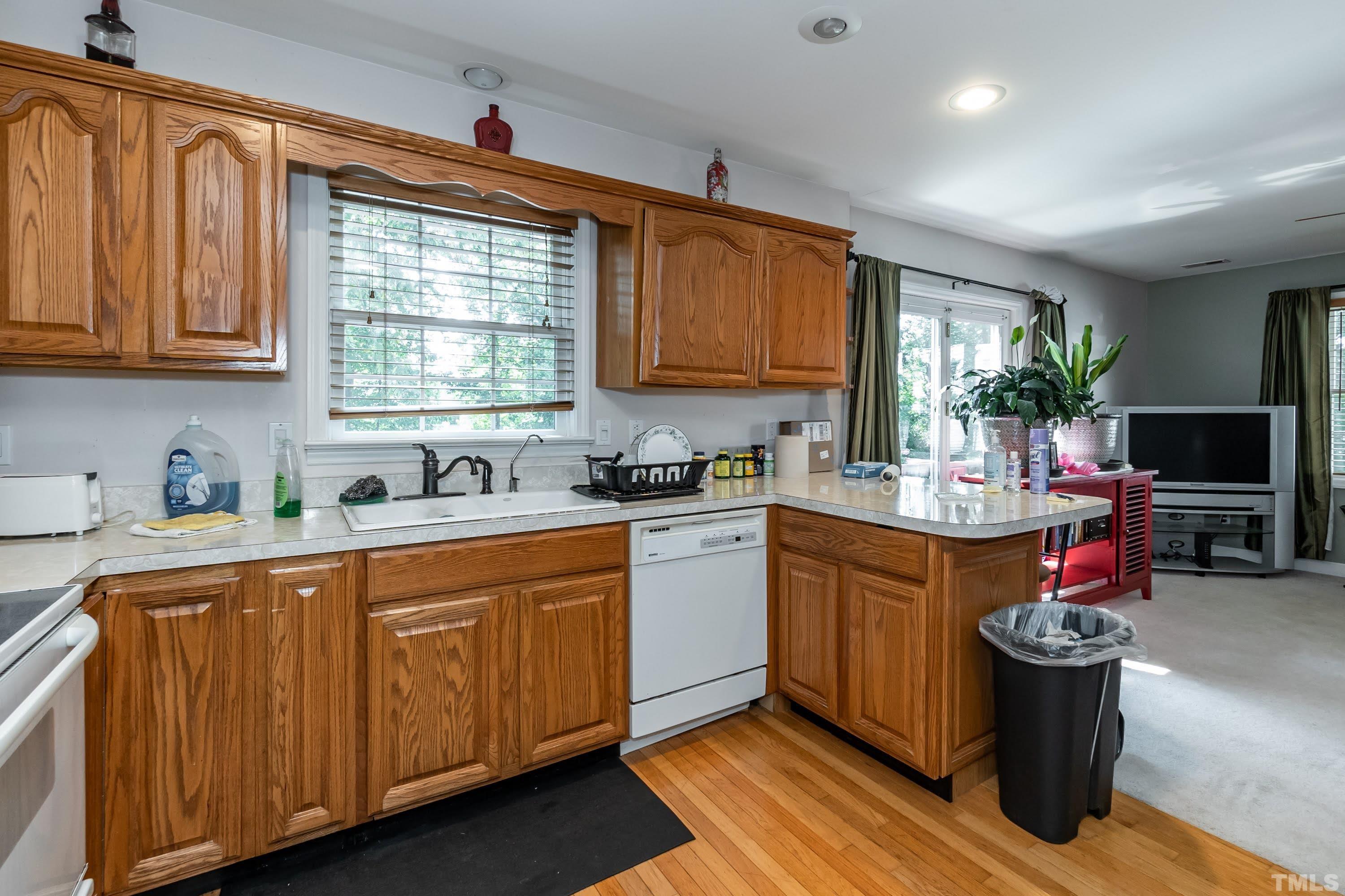 330 Erwin Road Chapel Hill, NC 27514 - Photo 23 of 30 Gallery Image 23