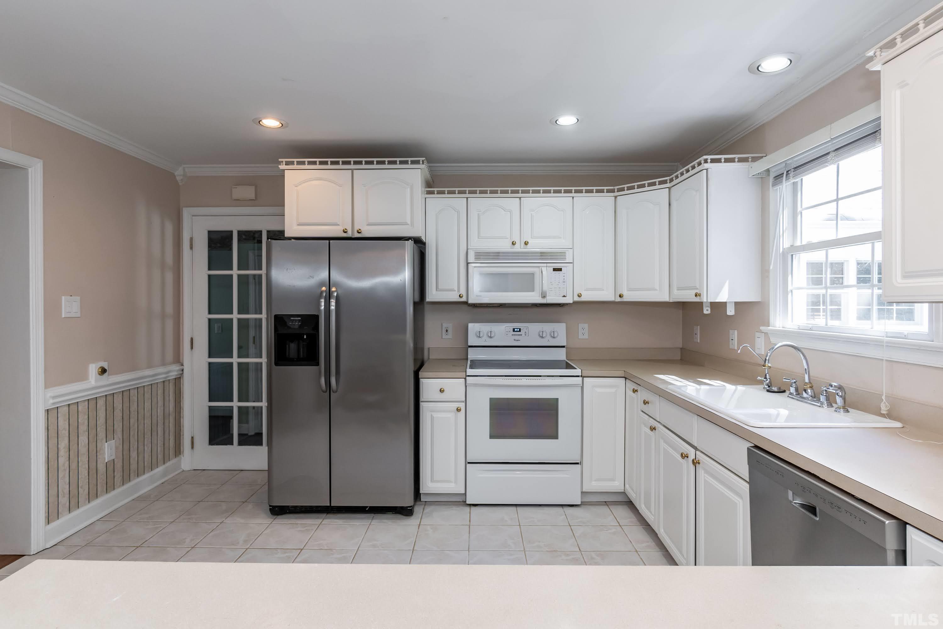 330 Erwin Road Chapel Hill, NC 27514 - Photo 9 of 30 Gallery Image 9
