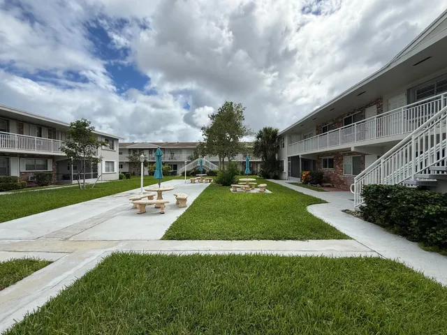 $2,100 | 3850 Northeast 21st Way, Unit 53, Lighthouse Point, FL 33064