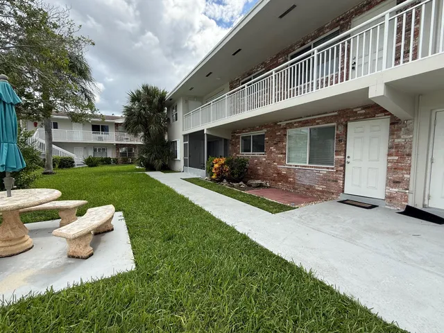 $2,100 | 3850 Northeast 21st Way, Unit 53, Lighthouse Point, FL 33064