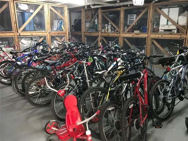 $3,200 | 18001 North Bay Road, Unit 403, Sunny Isles Beach, FL 33160