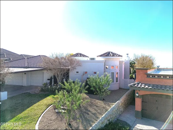 $857,500 | 6320 Franklin Desert, El Paso, TX 79912