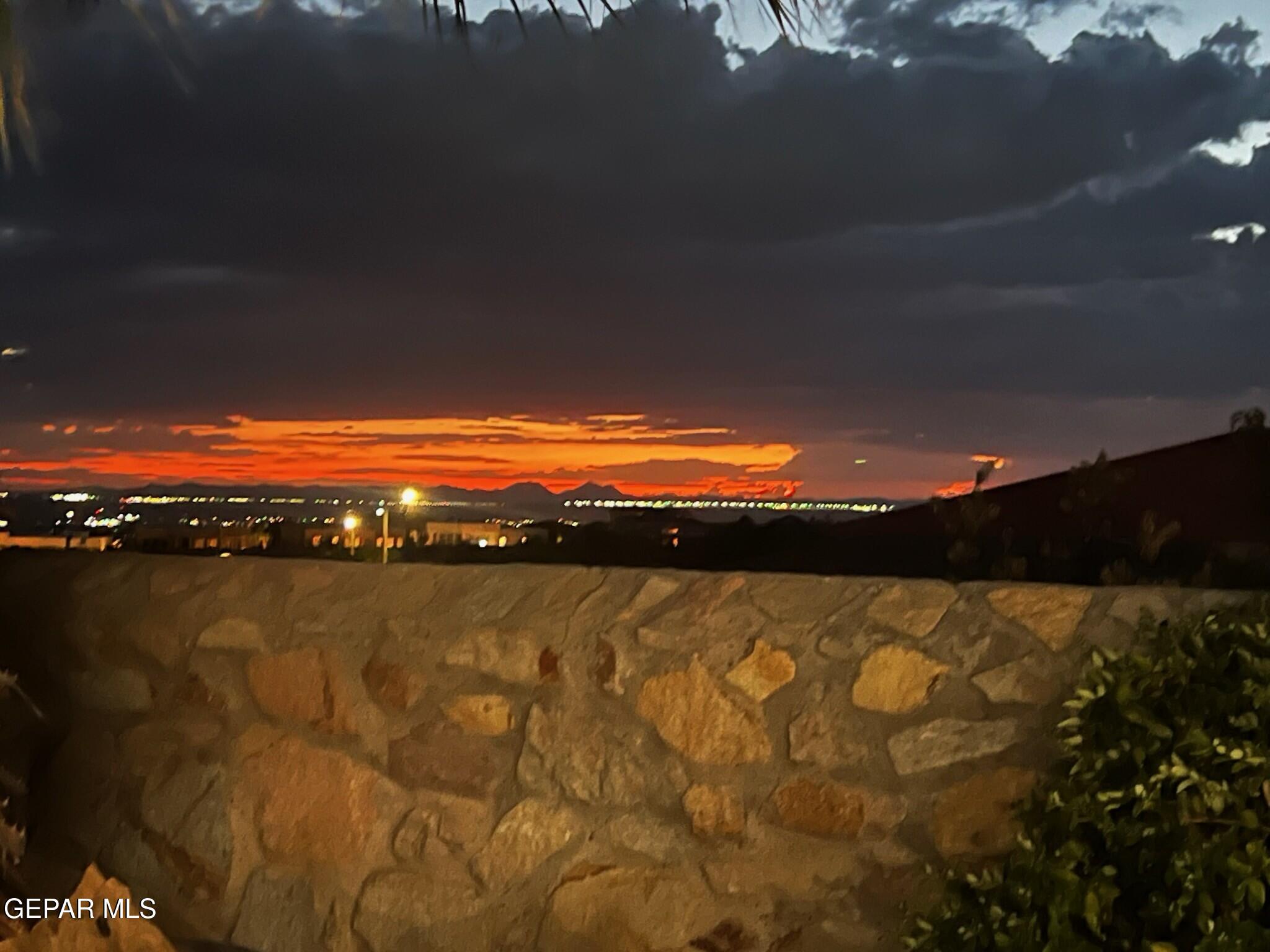 6320 Franklin Desert El Paso, TX 79912 - Photo 69 of 94 6320 Franklin Desert Dark sunset JG