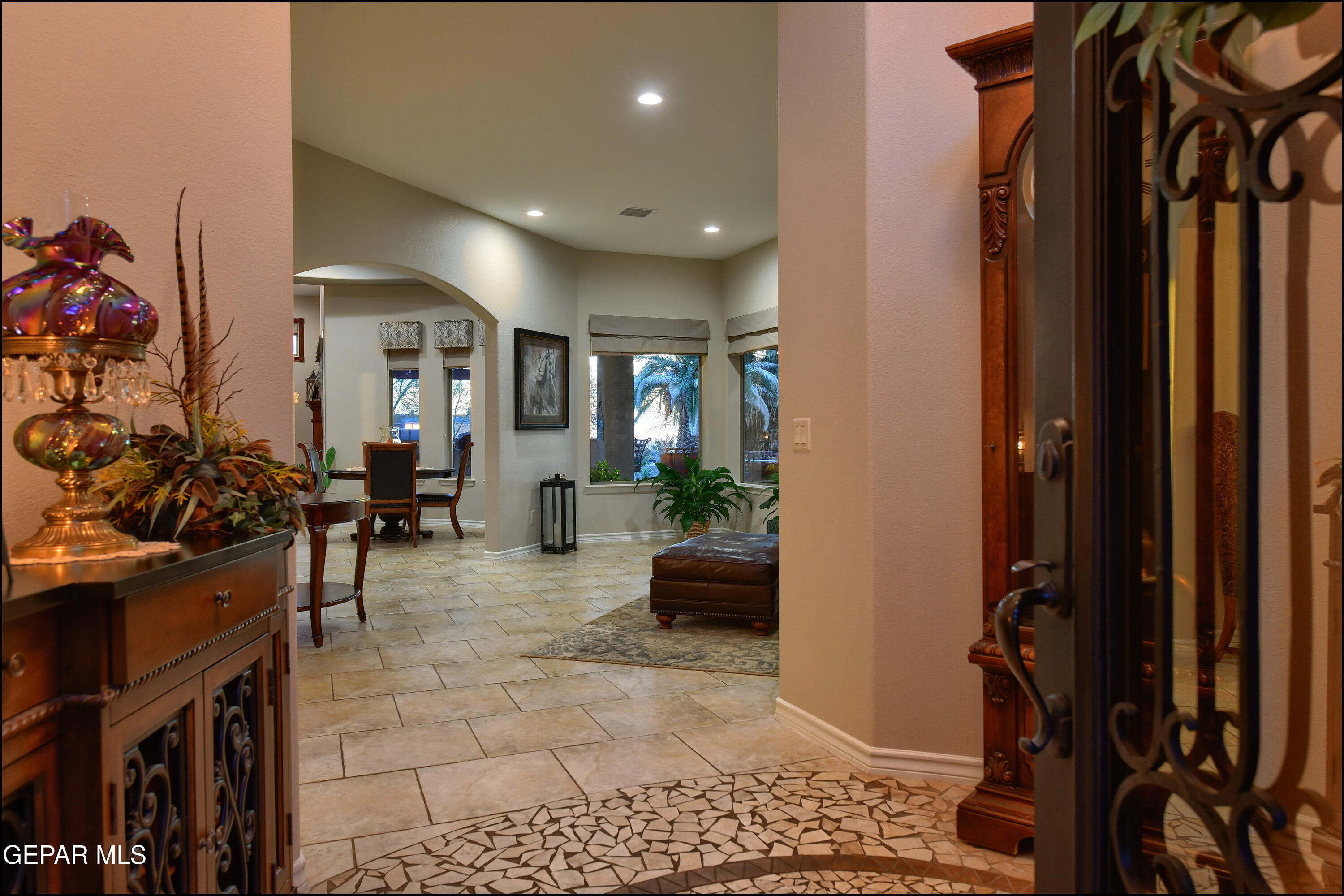 6320 Franklin Desert El Paso, TX 79912 - Photo 7 of 94 011925-10