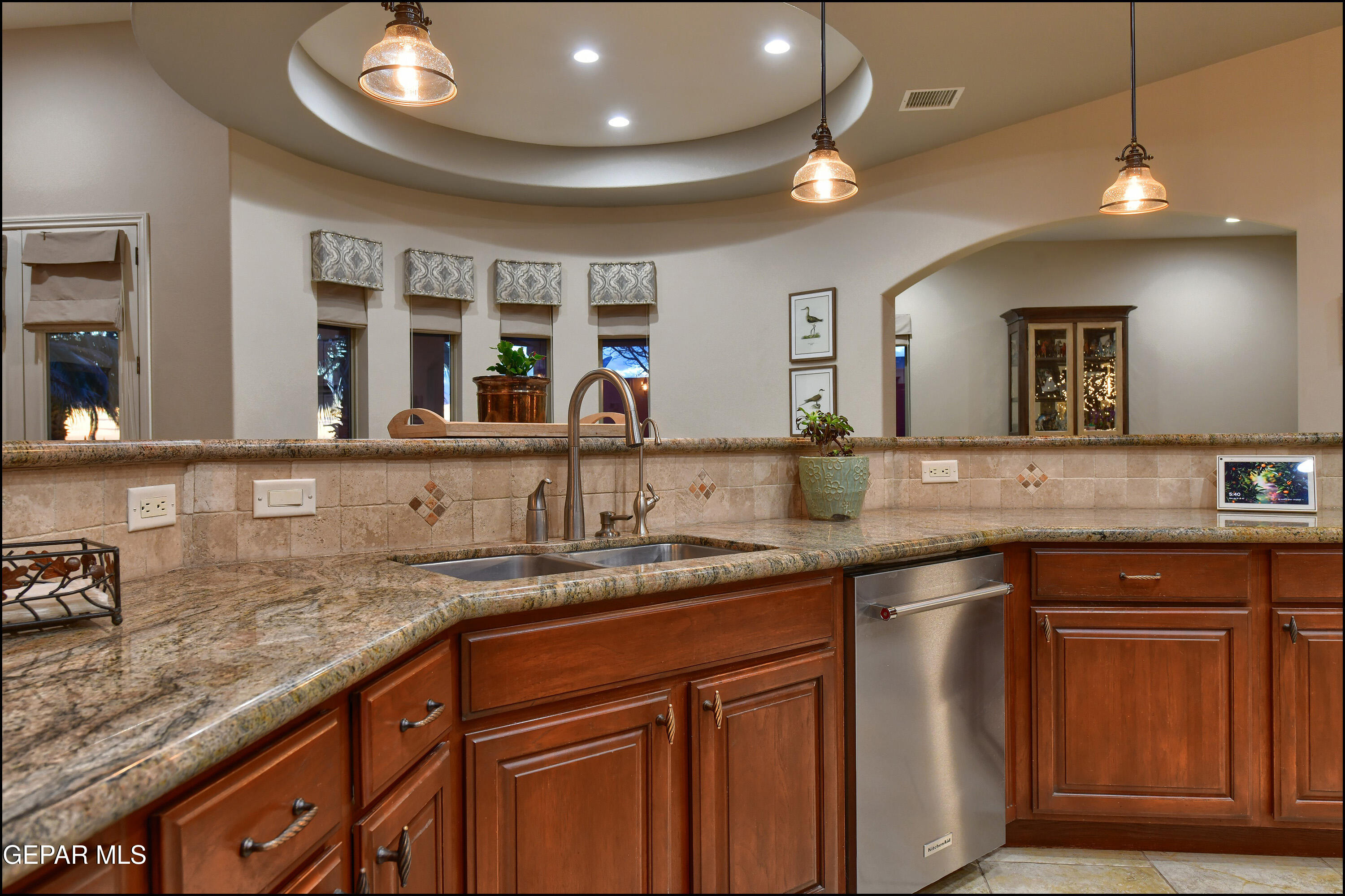 6320 Franklin Desert El Paso, TX 79912 - Photo 10 of 94 011925-28