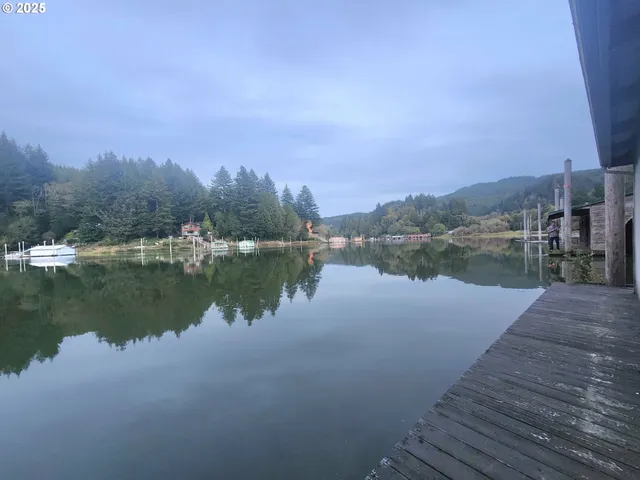 $550,000 | 96015 Sun Lake Lane, Lakeside, OR 97449