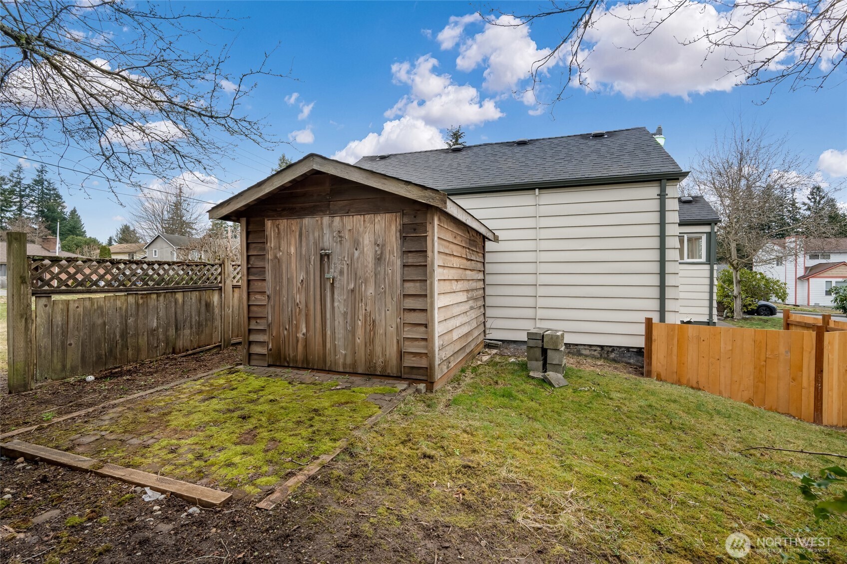 6901 Lower Ridge Road Everett, WA 98203 - Photo 29 of 34