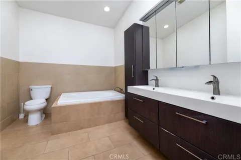 $499,888 | 2712 Montego Way, Unit B, Ontario, CA 91761