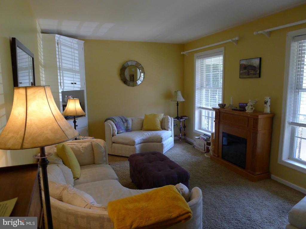 131 West 7th Street Lititz, PA 17543 - Photo 4 of 25 Gallery Image 4