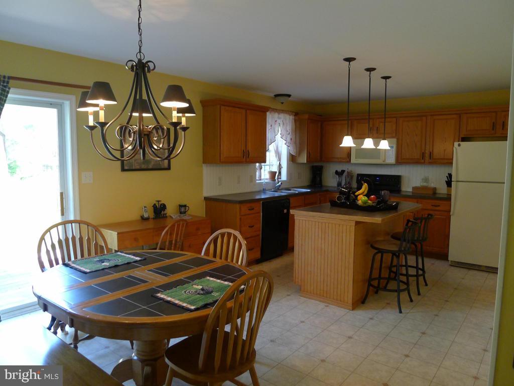 131 West 7th Street Lititz, PA 17543 - Photo 5 of 25 Gallery Image 5