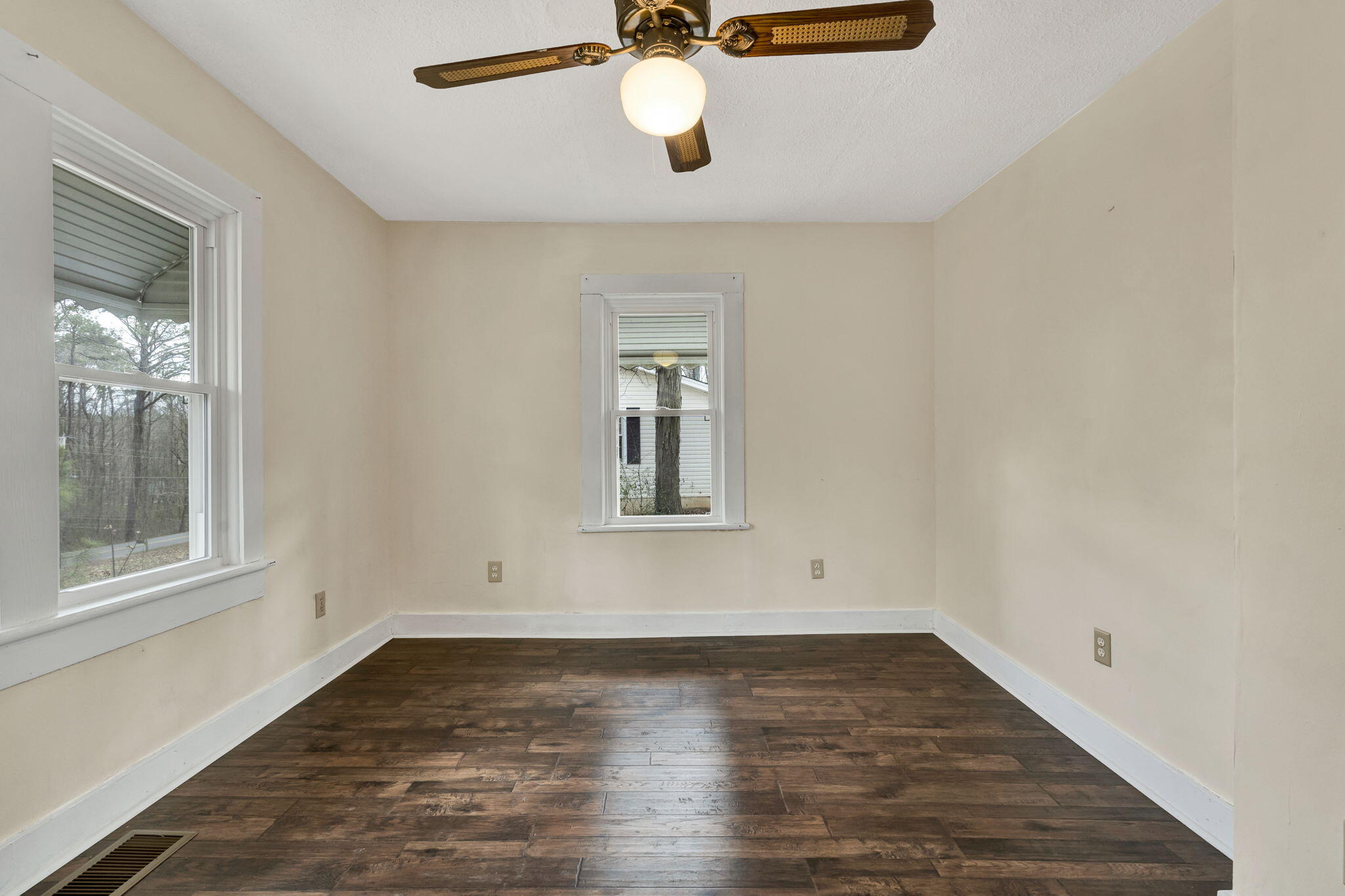 817 Minnis Road Cleveland, TN 37323 - Photo 13 of 28 17-web-or-mls-DSC08373