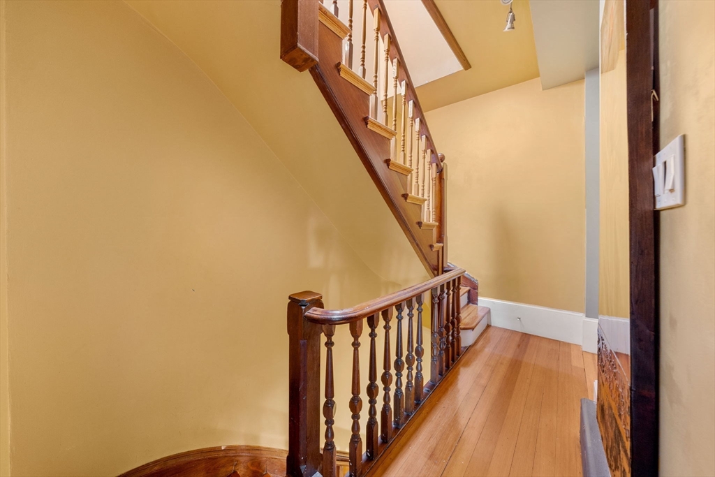 16 Perrin Street Boston, MA 02119 - Photo 19 of 37