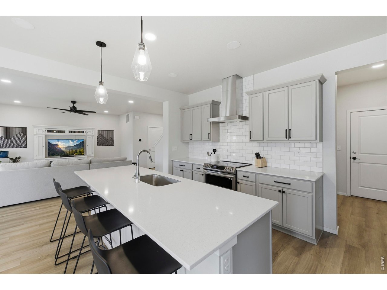 2933 Biplane Street Fort Collins, CO 80524 - Photo 12 of 43