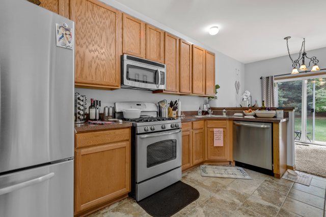 17542 Gilbert Drive Lockport, IL 60441 - Photo 12 of 24