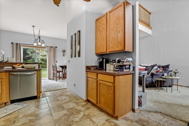 17542 Gilbert Drive Lockport, IL 60441 - Photo 13 of 24