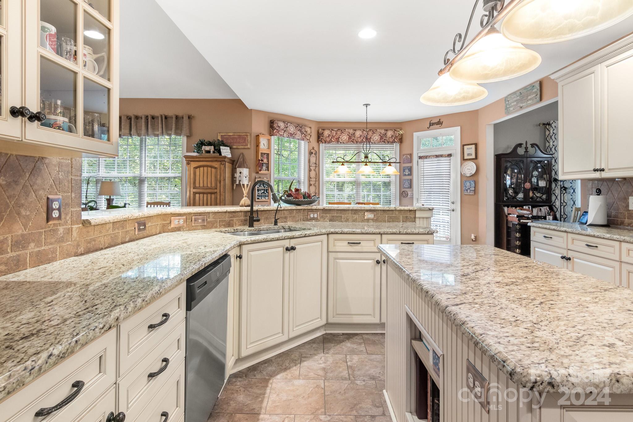 122 Spring Run Road Mooresville, NC 28117 - Photo 17 of 48 Gallery Image 17
