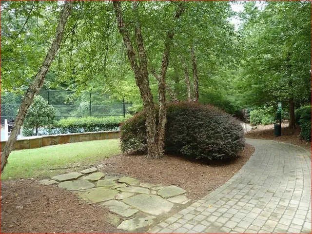 $226,000 | 5208 Westchester Ridge Northeast, Atlanta, GA 30329