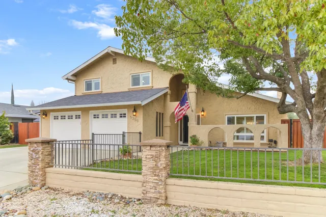 $749,900 | 5200 Vista Del Oro Way, Fair Oaks, CA 95628