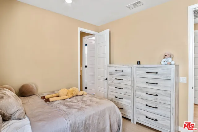 $7,500 | 720 Grace Avenue, Inglewood, CA 90301