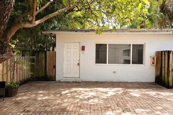 $1,775 | 572 Northeast 67th Street, Unit 5, Miami, FL 33138