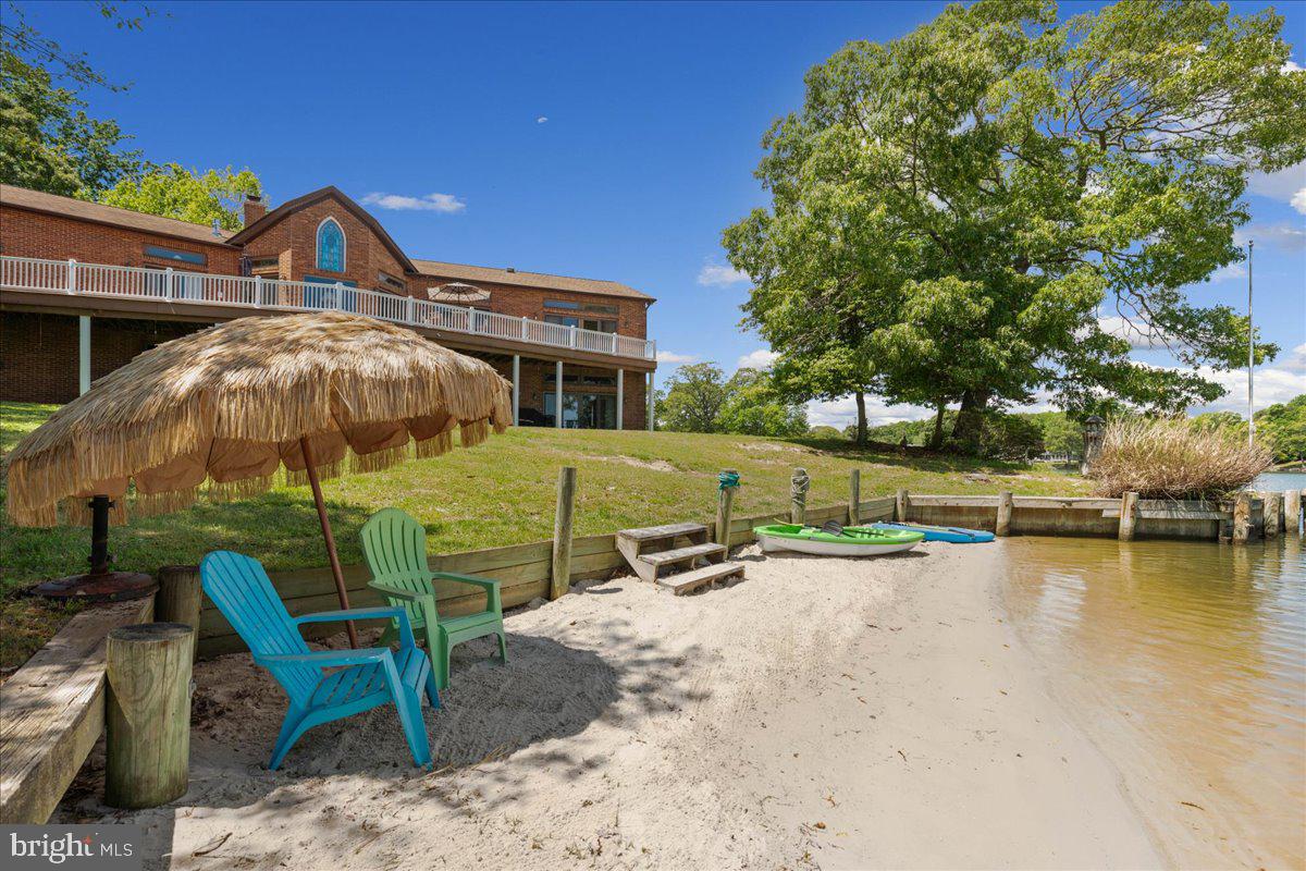 45216 Clarkes Landing Road Hollywood, MD 20636 - Photo 3 of 81 A private beach is rare