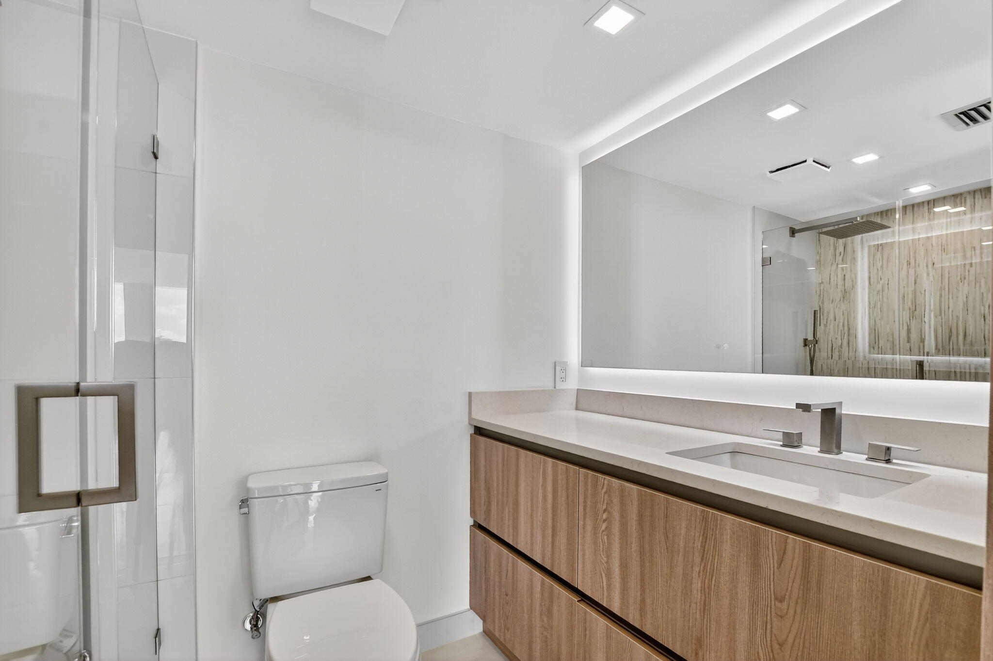 1743 Bridgewood Drive Boca Raton, FL 33434 - Photo 3 of 48 15-web-or-mls-059_DSC_0126