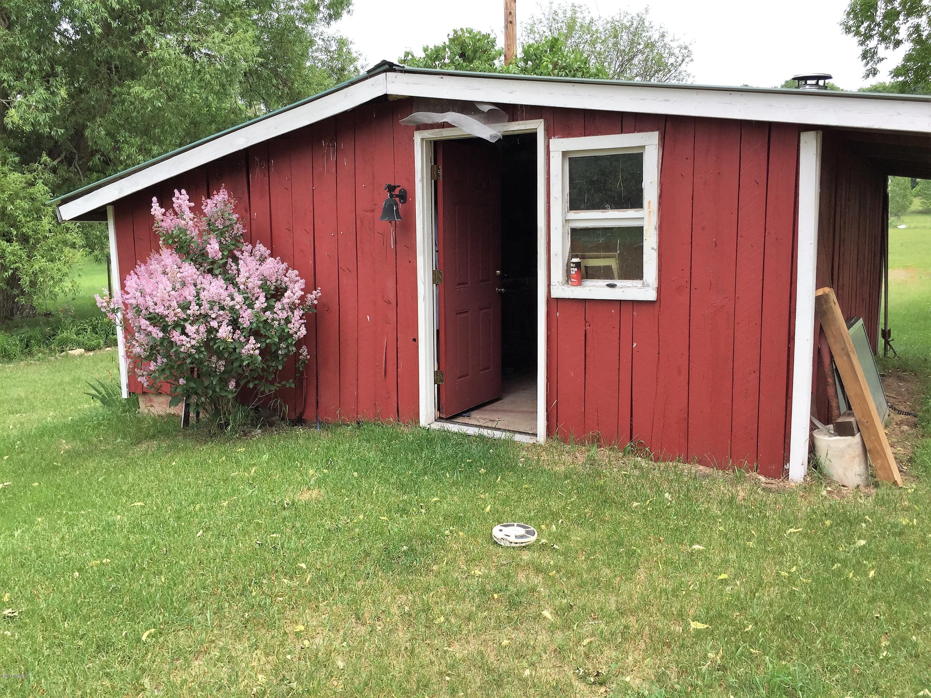 7101 West Arnold Road Manton, MI 49663 - Photo 39 of 43 IMG_2992