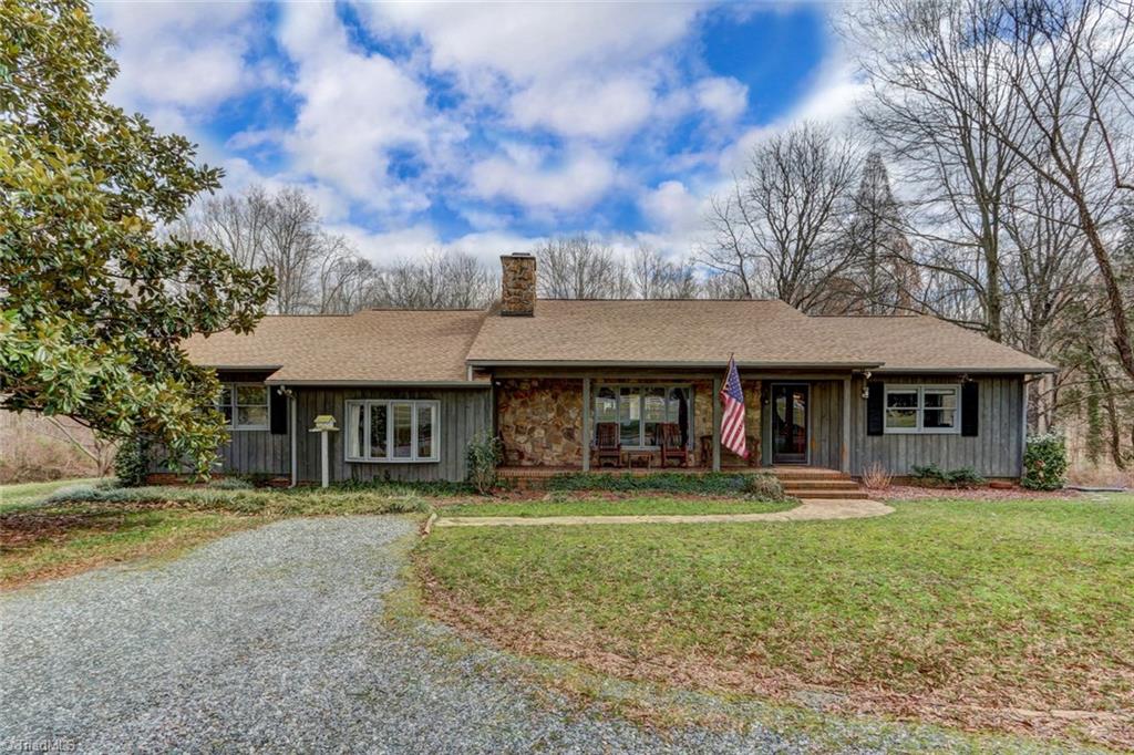 Turn key horse farm in sought after Northern School District.  Multiple outbuildings, 4 stall barn, run in sheds, fencing, carport all on 10+ acres.  