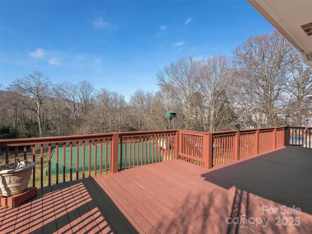 $400,000 | 18 Mulberry Drive, Arden, NC 28704