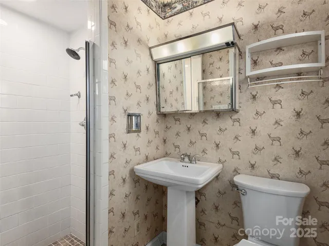 $400,000 | 18 Mulberry Drive, Arden, NC 28704