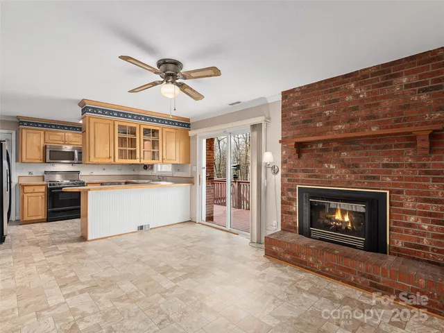 $400,000 | 18 Mulberry Drive, Arden, NC 28704