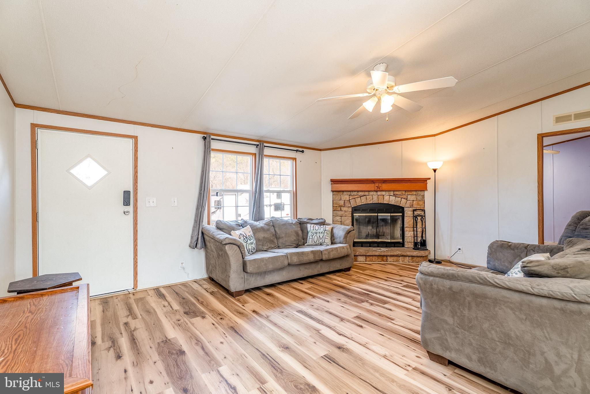 684 Jollett Road Elkton, VA 22827 - Photo 3 of 39 Gallery Image 3