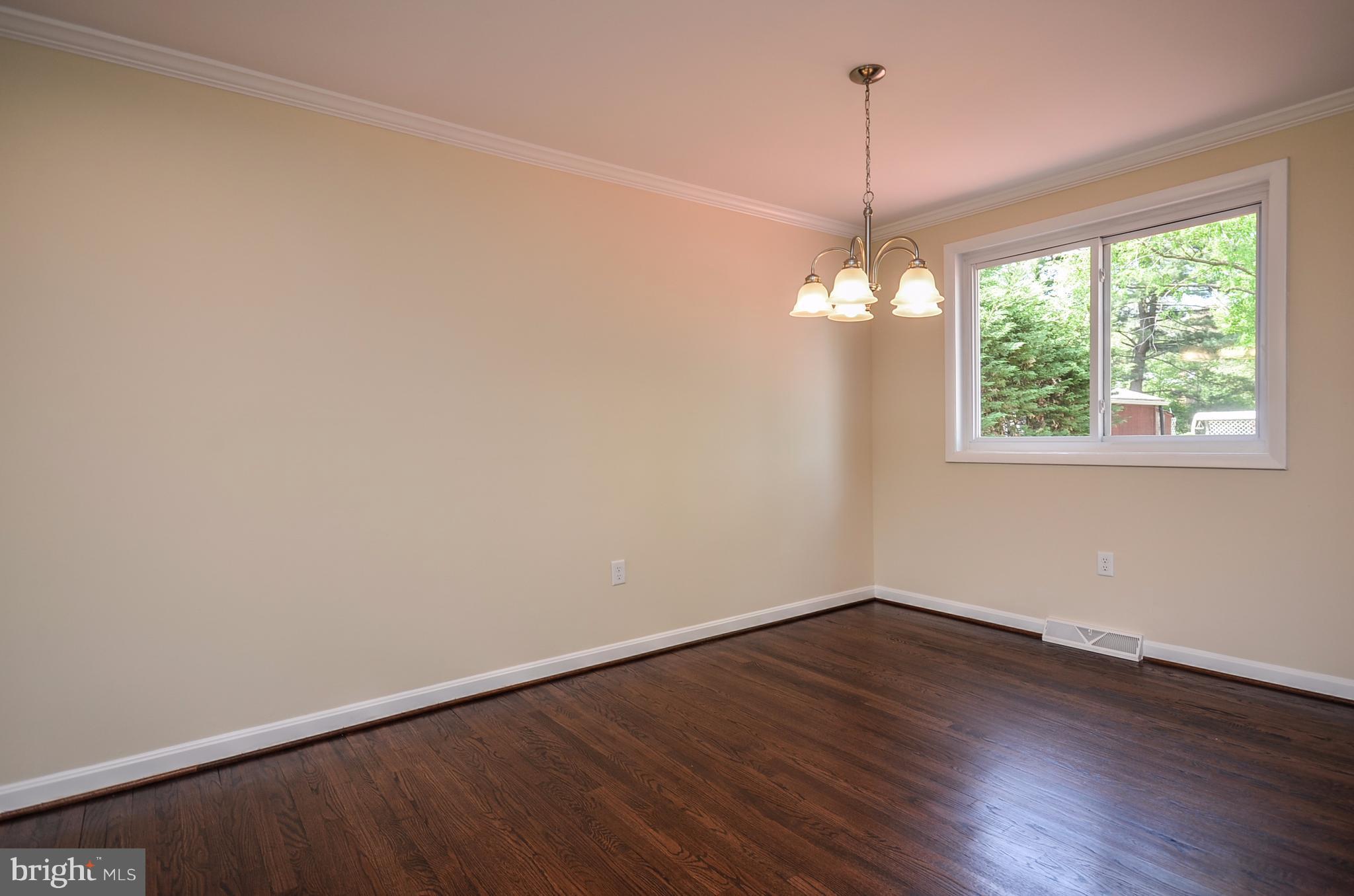 7610 Brooklyn Bridge Road Laurel, MD 20707 - Photo 4 of 28 Dining Room