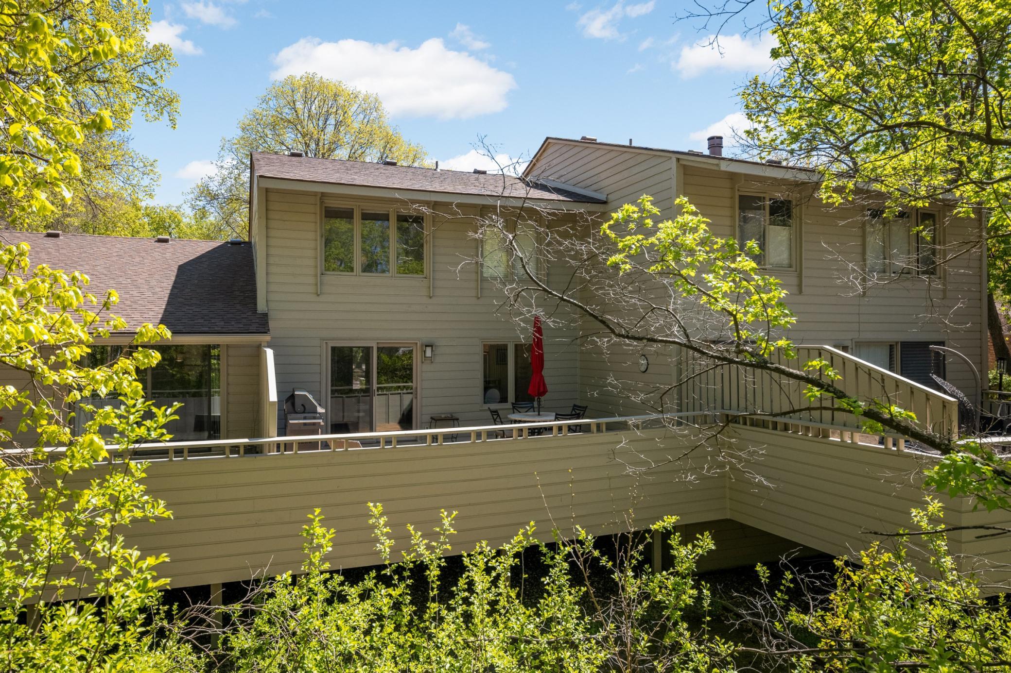 10203 Scarborough Road Bloomington, MN 55437 - Photo 24 of 41 Gallery Image 24